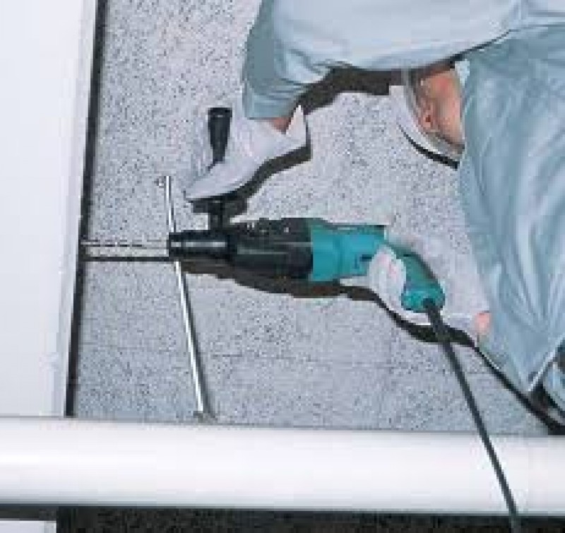 Makita HR2020 Rotary Hammer 2 Mode 1050 RPM 710 W